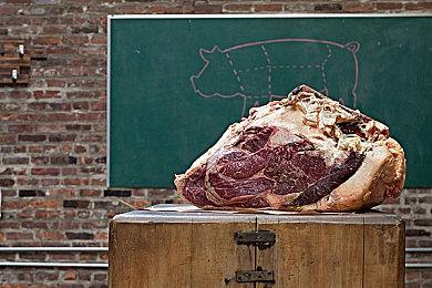 《月亮三部曲》正式发售：与MAXIM模特共谱跨越时空的浪漫冒险